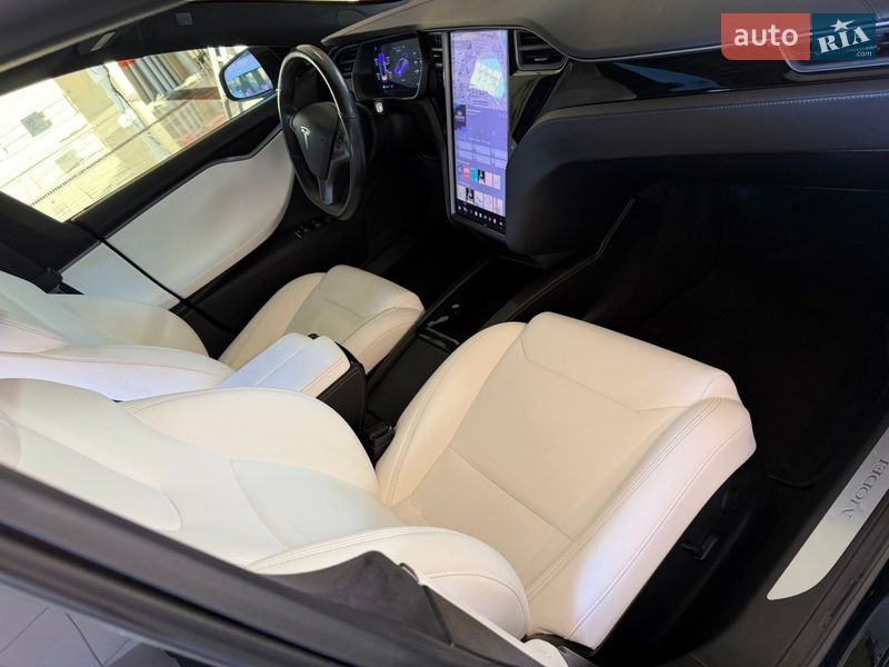 Лифтбек Tesla Model S 2018 в Одессе