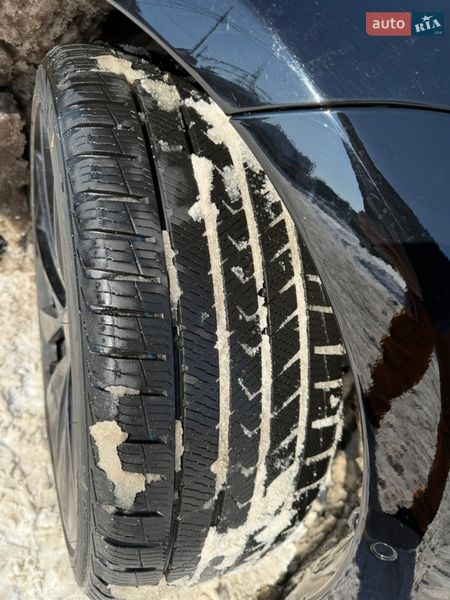 Лифтбек Tesla Model S 2018 в Киеве фото 14 Лифтбек Tesla Model S 2018 в Киеве