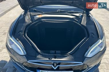Лифтбек Tesla Model S 2013 в Ровно
