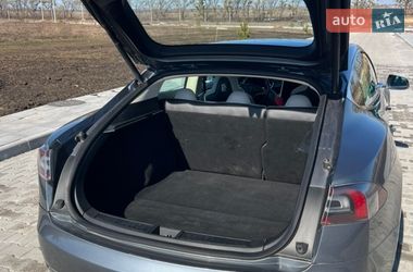 Лифтбек Tesla Model S 2013 в Ровно