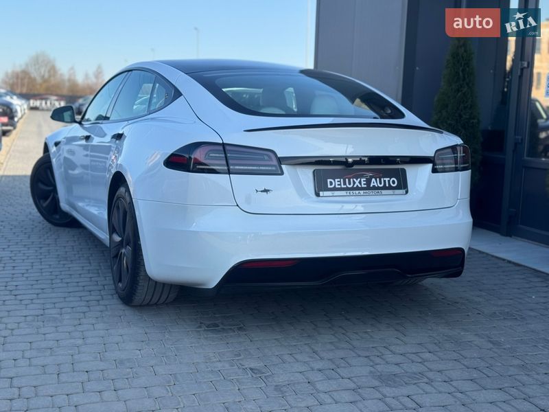 Ліфтбек Tesla Model S 2023 в Івано-Франківську