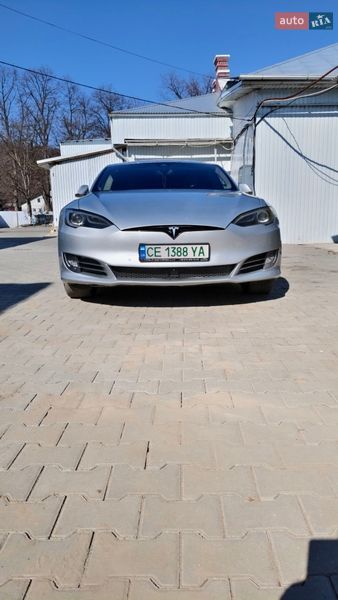 Tesla Model S 2014
