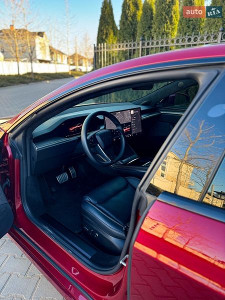 Лифтбек Tesla Model S 2024 в Одессе