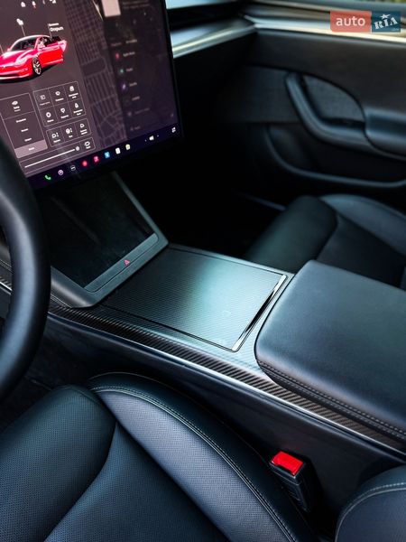 Лифтбек Tesla Model S 2024 в Одессе