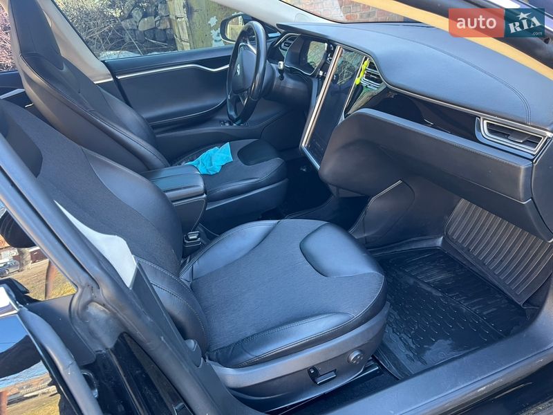 Ліфтбек Tesla Model S 2014 в Білій Церкві