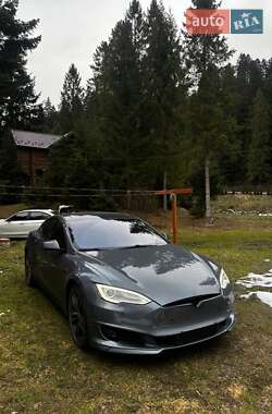 Лифтбек Tesla Model S 2013 в Львове