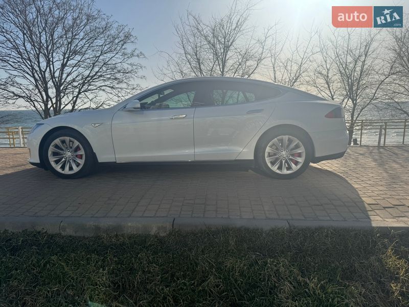 Ліфтбек Tesla Model S 2015 в Чорноморську фото 6 Ліфтбек Tesla Model S 2015 в Чорноморську