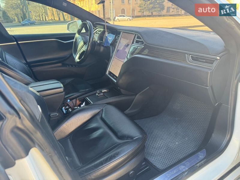 Ліфтбек Tesla Model S 2015 в Чорноморську фото 11 Ліфтбек Tesla Model S 2015 в Чорноморську