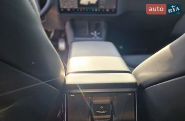Лифтбек Tesla Model S 2023 в Одессе