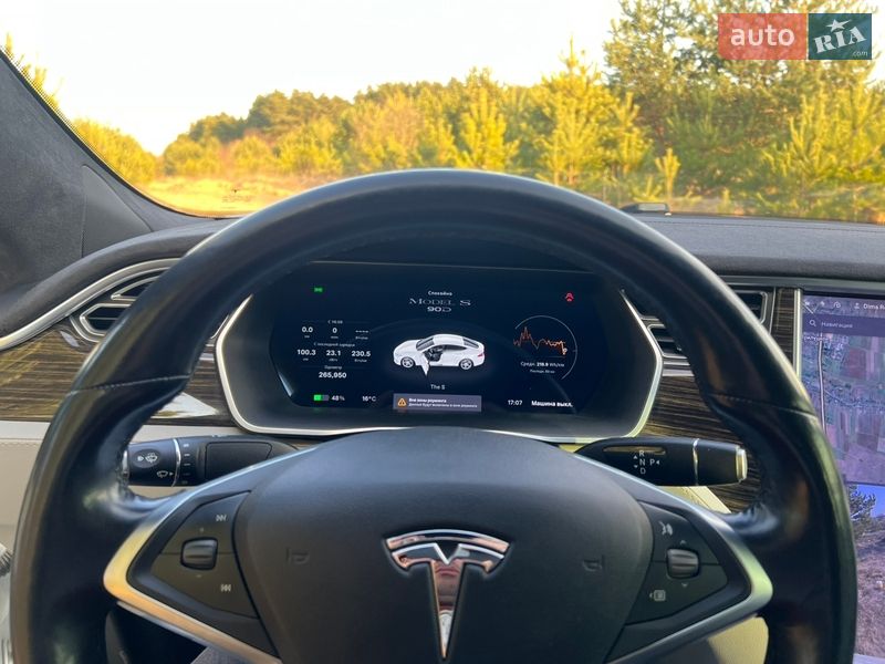 Лифтбек Tesla Model S 2015 в Луцке фото 15 Лифтбек Tesla Model S 2015 в Луцке