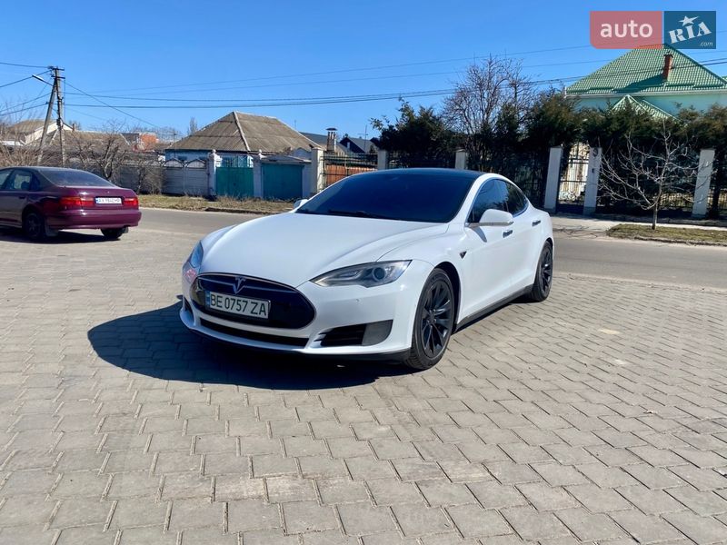 Tesla Model S 2016 Tesla Model S 2016