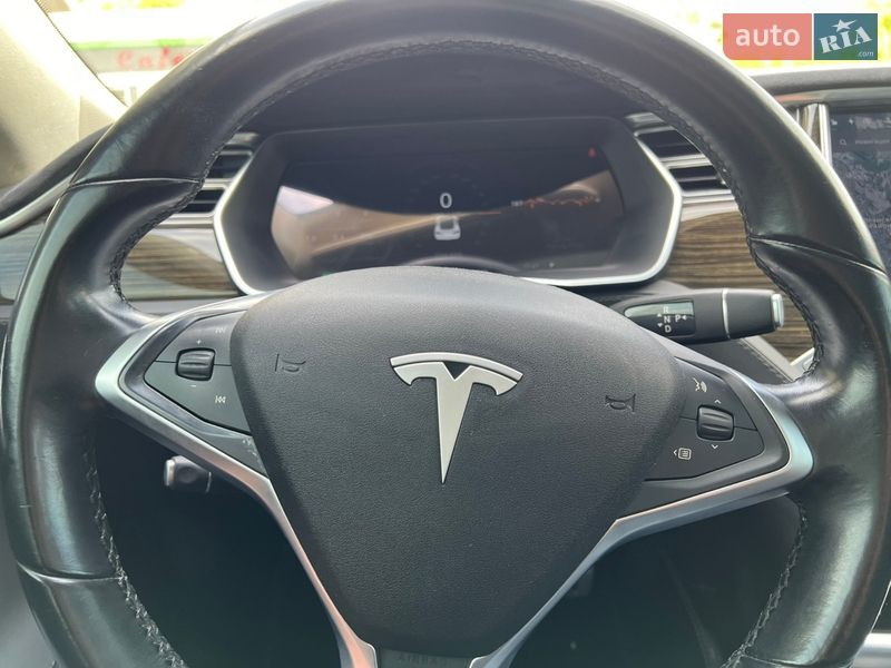 Лифтбек Tesla Model S 2014 в Житомире