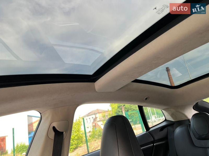 Лифтбек Tesla Model S 2014 в Житомире