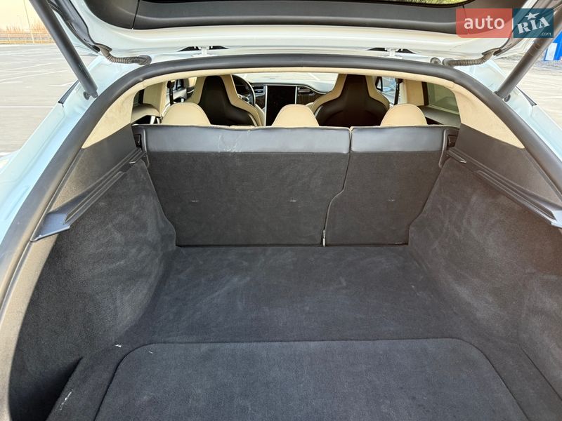 Лифтбек Tesla Model S 2013 в Борисполе фото 18 Лифтбек Tesla Model S 2013 в Борисполе