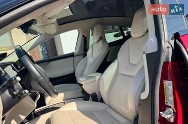 Лифтбек Tesla Model S 2019 в Львове
