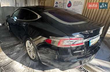 Лифтбек Tesla Model S 2014 в Киеве