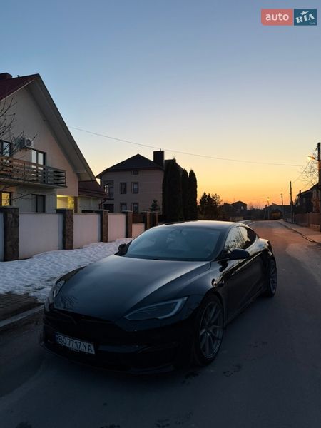 Лифтбек Tesla Model S 2022 в Тернополе