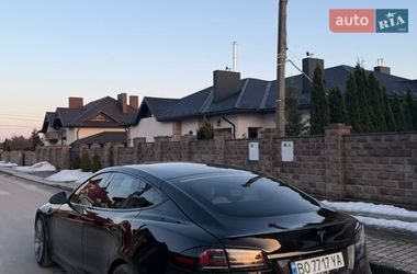 Лифтбек Tesla Model S 2022 в Тернополе