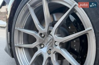 Лифтбек Tesla Model S 2022 в Тернополе