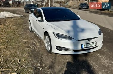 Ліфтбек Tesla Model S 2020 в Києві