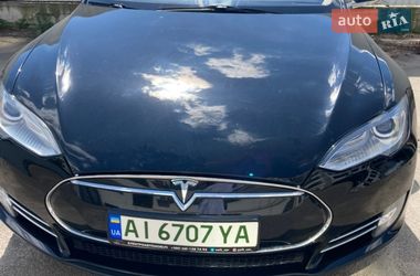Лифтбек Tesla Model S 2014 в Киеве