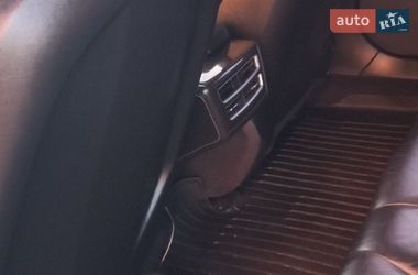 Лифтбек Tesla Model S 2014 в Умани