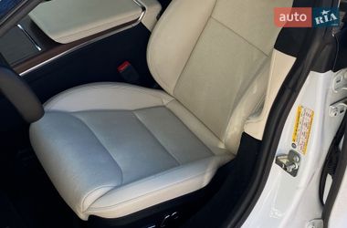 Лифтбек Tesla Model S 2022 в Киеве