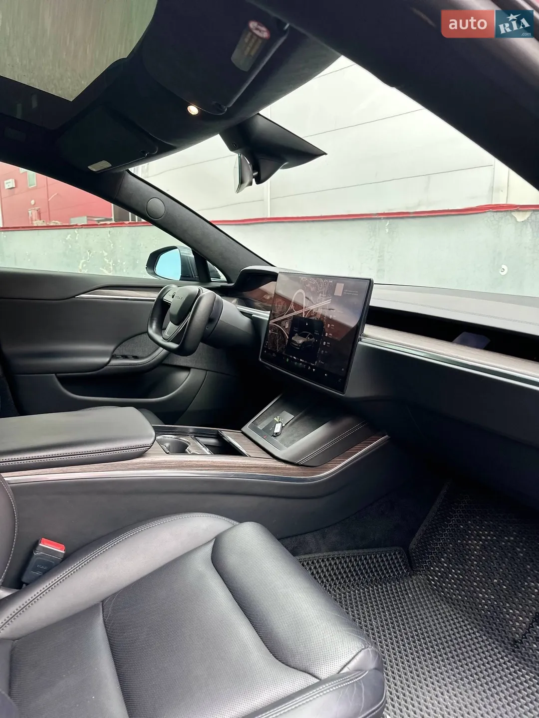 2022 Tesla Model S - мініатюра 19