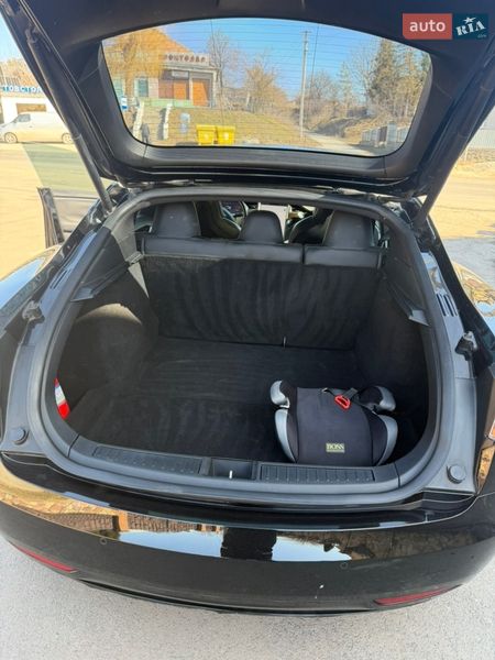 Лифтбек Tesla Model S 2018 в Тернополе
