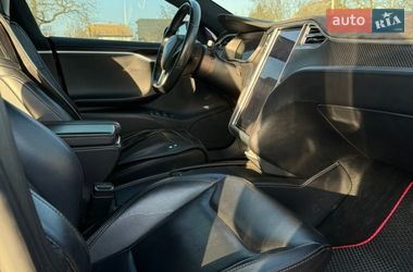 Лифтбек Tesla Model S 2016 в Одессе