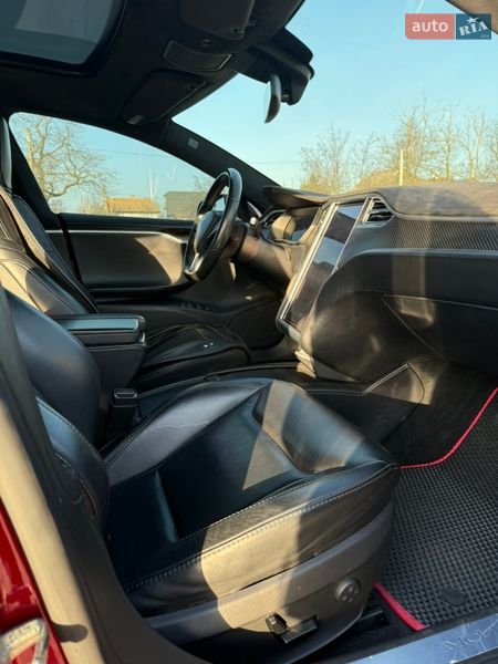 Ліфтбек Tesla Model S 2016 в Одесі фото 11 Ліфтбек Tesla Model S 2016 в Одесі