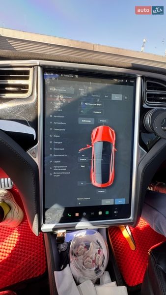 Ліфтбек Tesla Model S 2015 в Києві