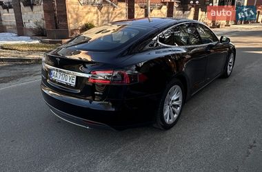 Лифтбек Tesla Model S 2015 в Киеве