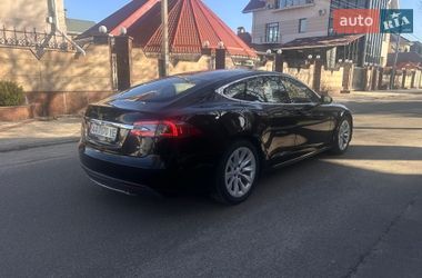 Лифтбек Tesla Model S 2015 в Киеве