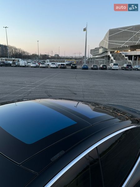 Лифтбек Tesla Model S 2014 в Львове