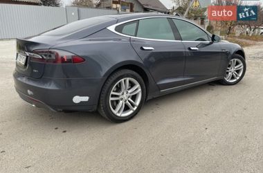 Лифтбек Tesla Model S 2015 в Харькове