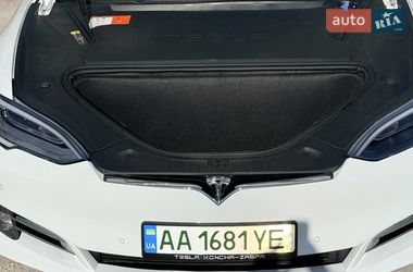 Лифтбек Tesla Model S 2018 в Киеве