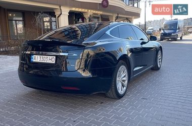 Лифтбек Tesla Model S 2016 в Киеве