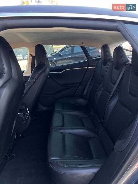 Лифтбек Tesla Model S 2015 в Львове фото 7 Лифтбек Tesla Model S 2015 в Львове