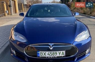 Ліфтбек Tesla Model S 2015 в Хмельницькому