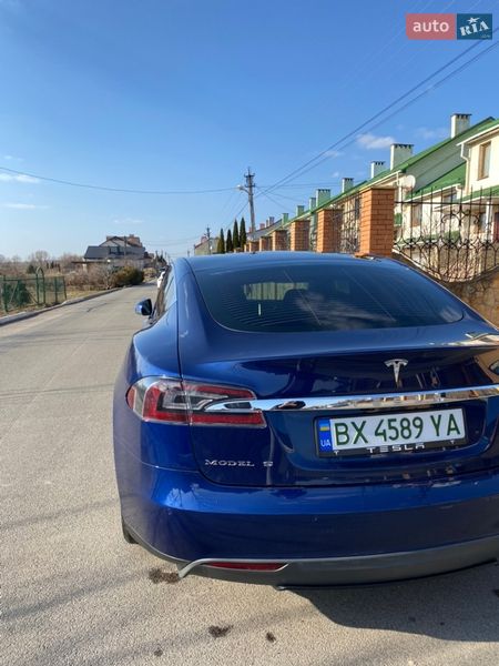 Ліфтбек Tesla Model S 2015 в Хмельницькому
