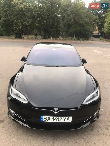 Ліфтбек Tesla Model S 2020 в Кропивницькому