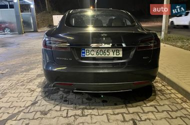 Лифтбек Tesla Model S 2015 в Львове