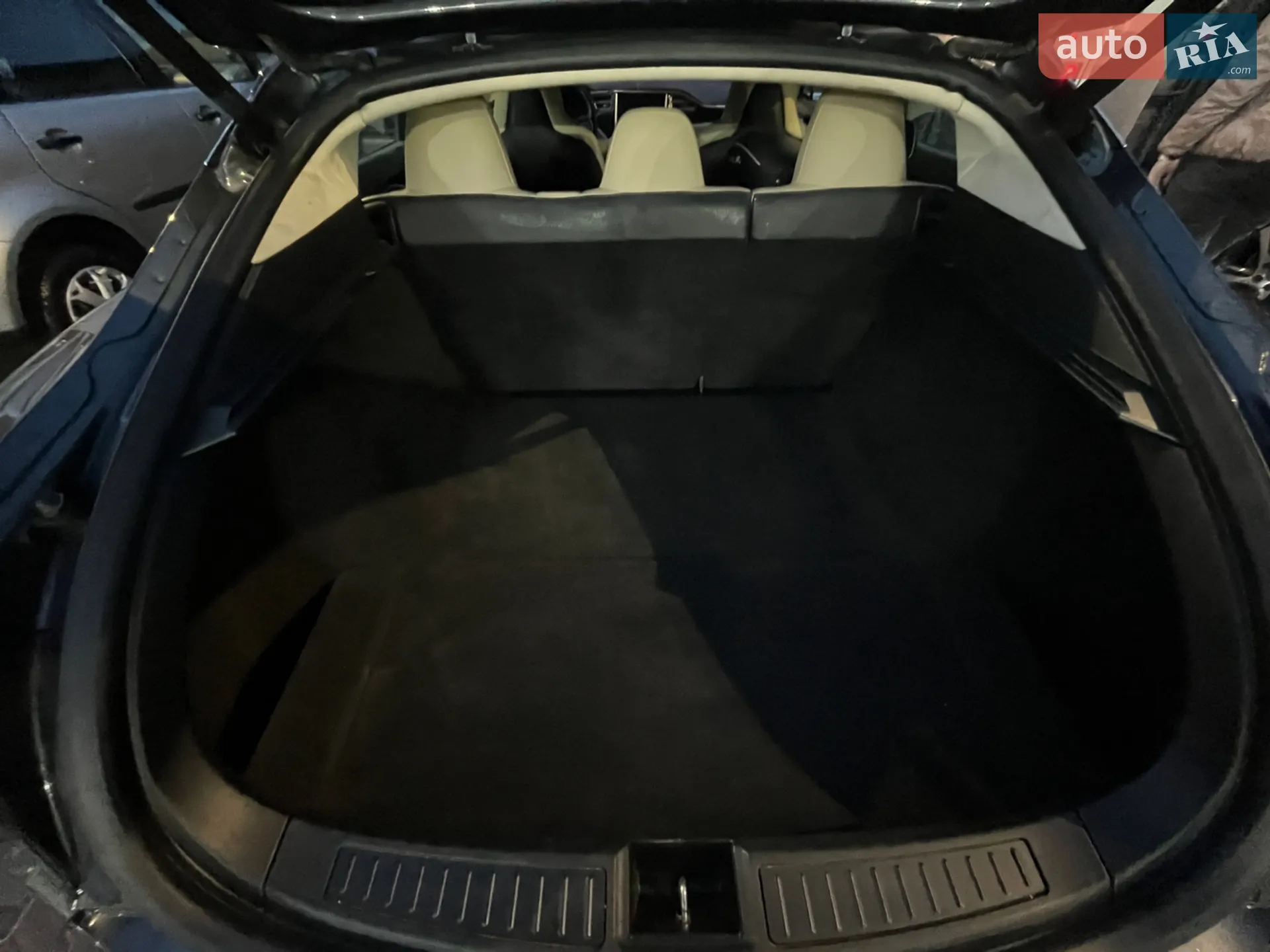 2015 Tesla Model S - мініатюра 12