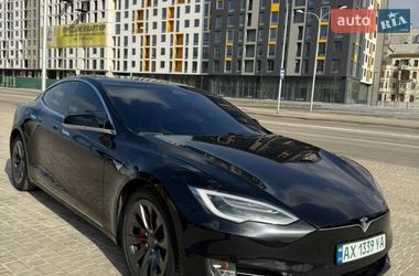 Лифтбек Tesla Model S 2018 в Харькове