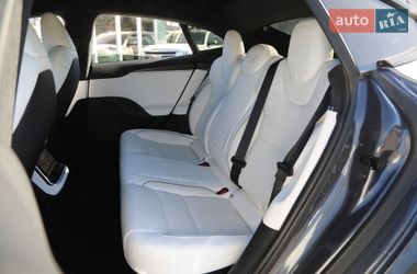Лифтбек Tesla Model S 2022 в Харькове