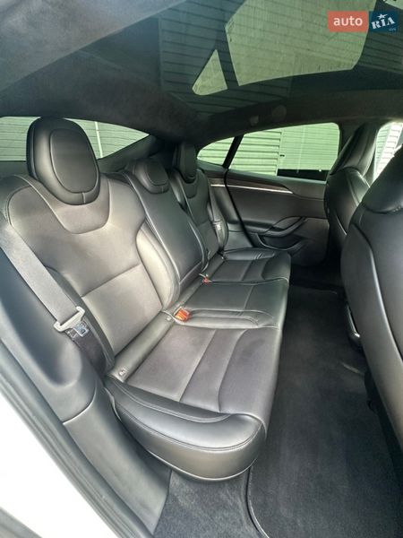 Ліфтбек Tesla Model S 2022 в Києві