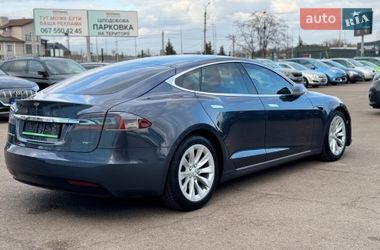 Лифтбек Tesla Model S 2017 в Киеве