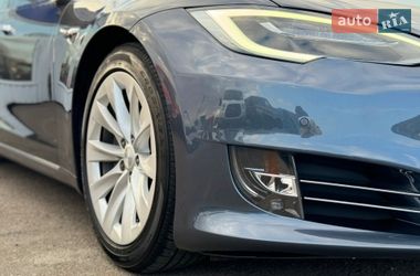 Лифтбек Tesla Model S 2017 в Киеве