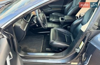 Лифтбек Tesla Model S 2017 в Киеве